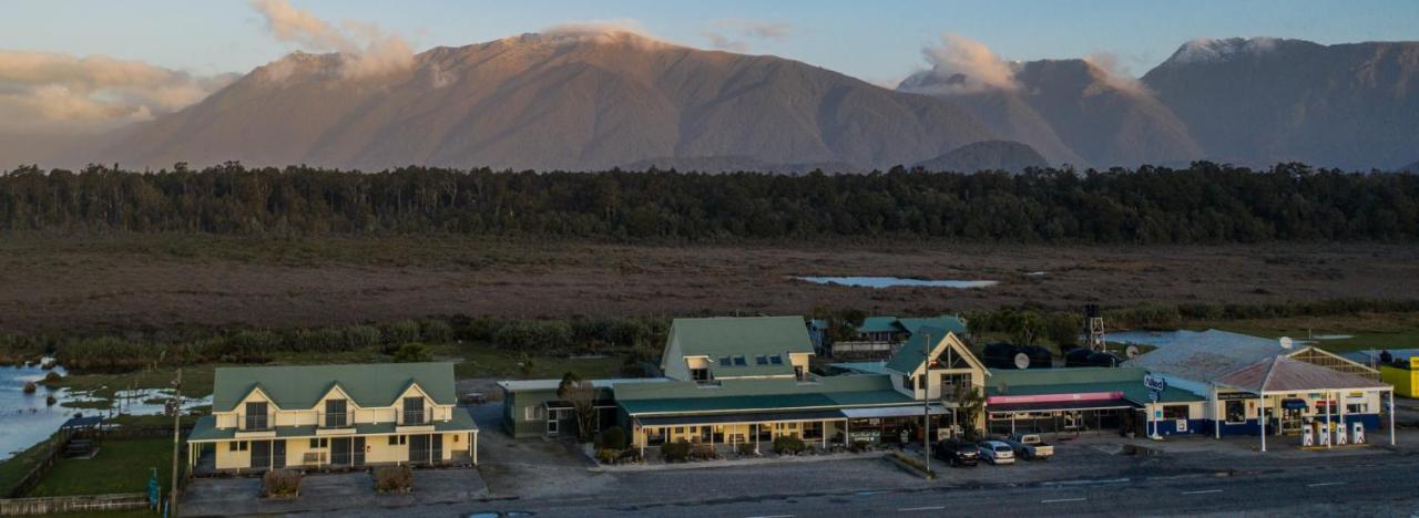 Haast Beach Motel Exteriör bild