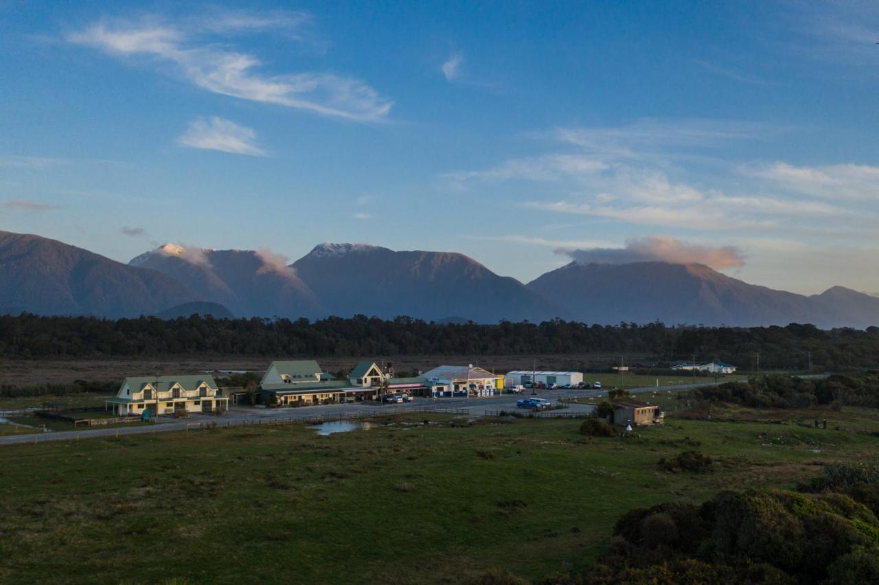 Haast Beach Motel Exteriör bild