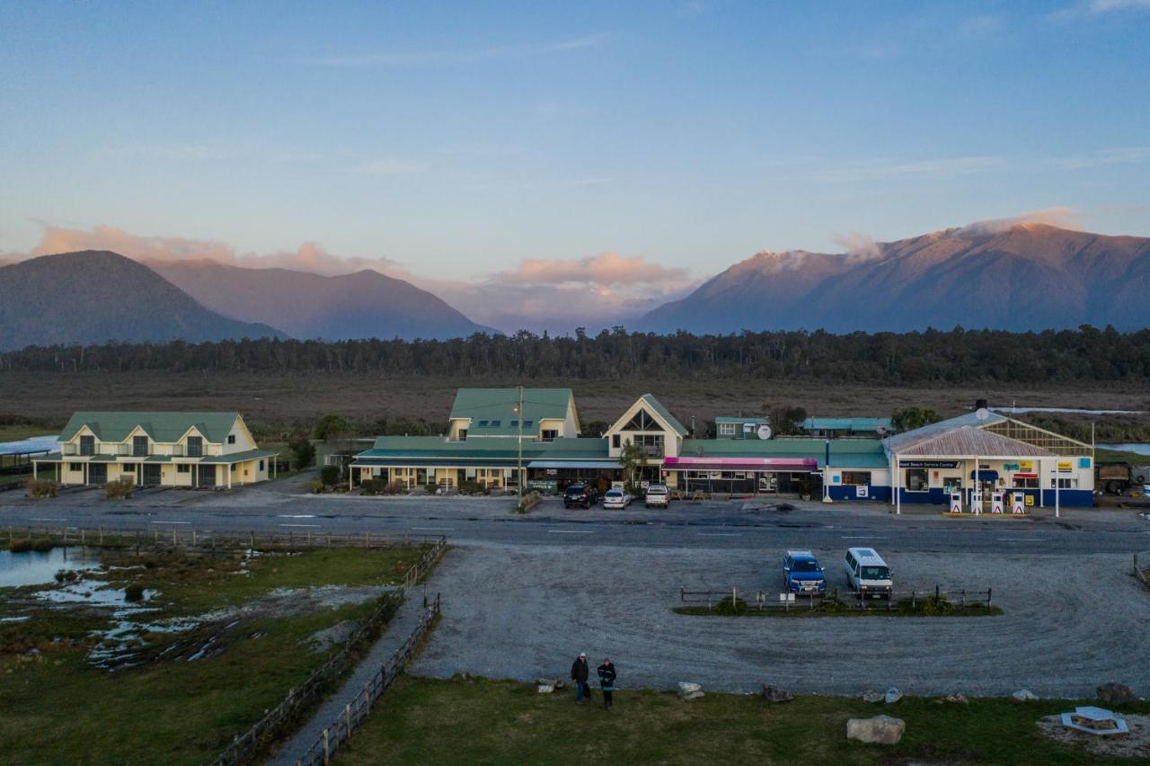 Haast Beach Motel Exteriör bild