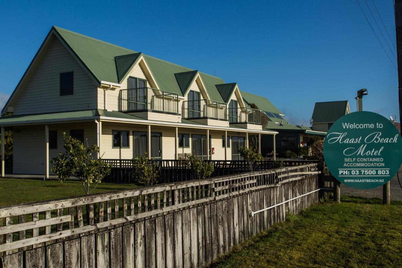 Haast Beach Motel Exteriör bild