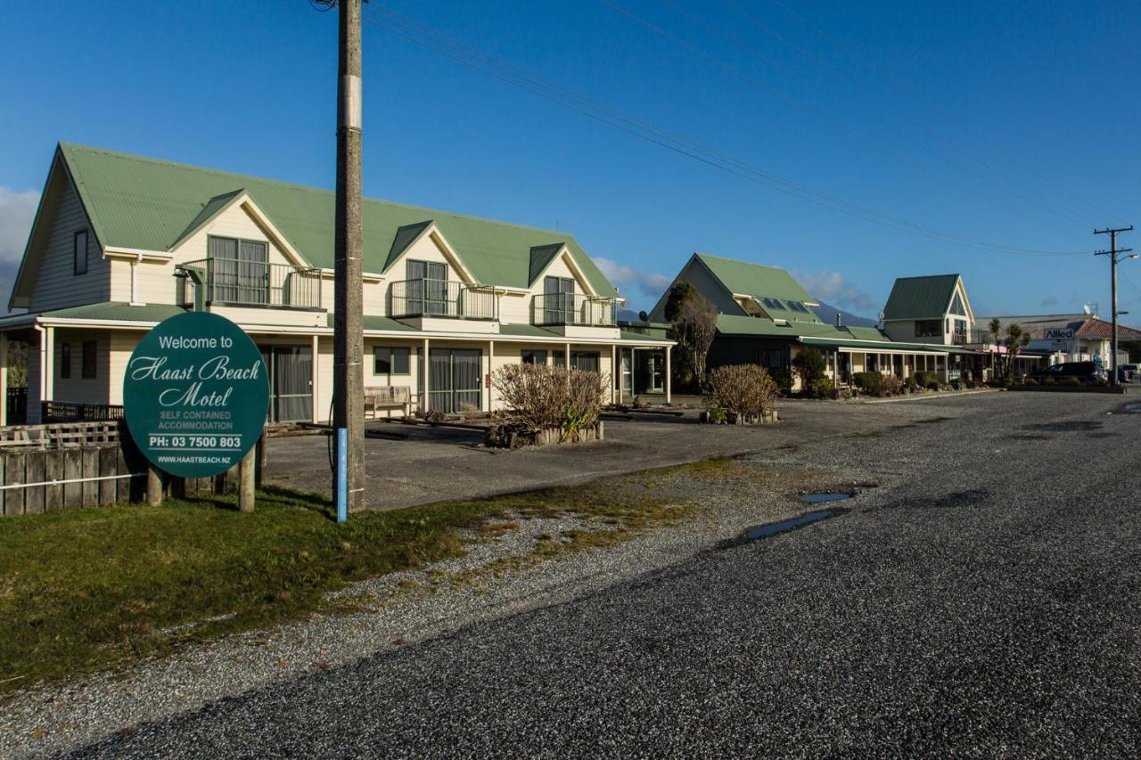 Haast Beach Motel Exteriör bild