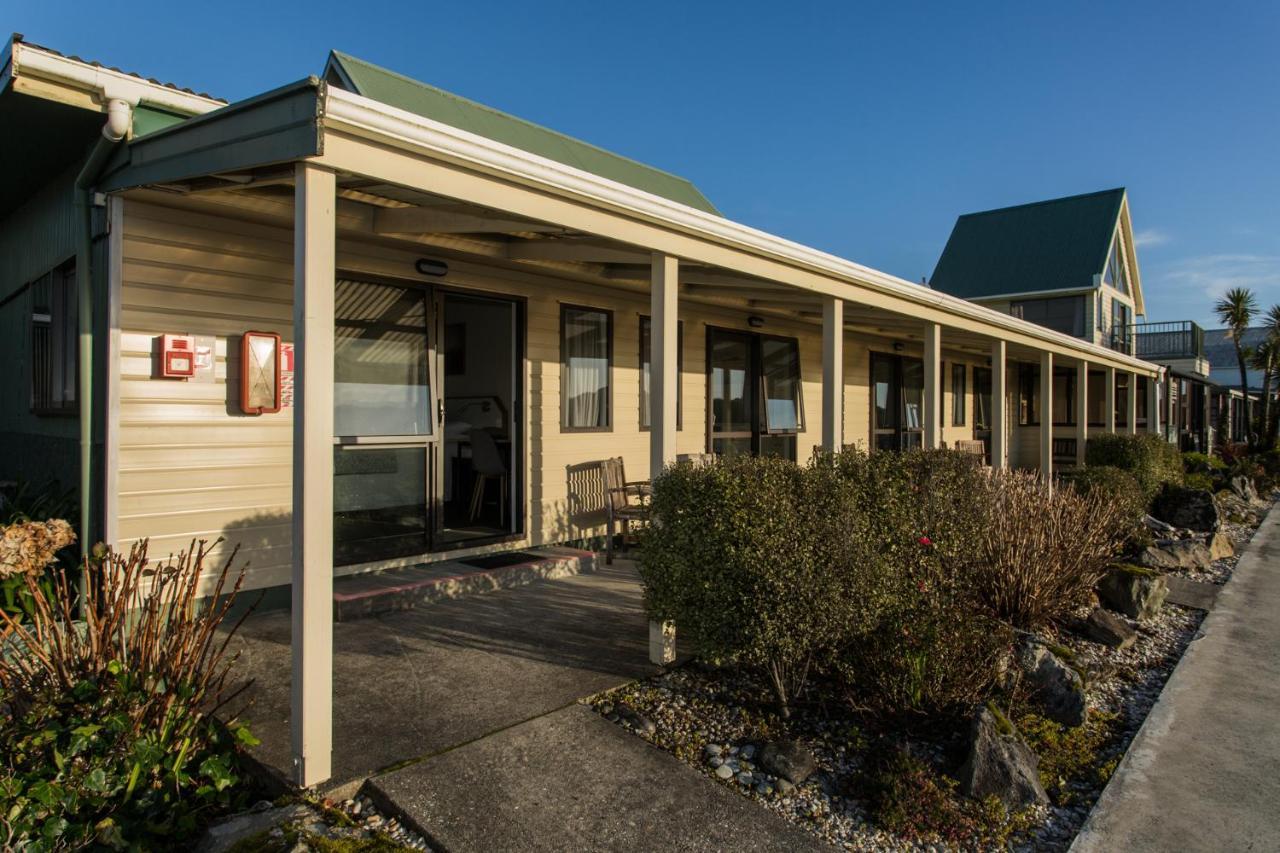 Haast Beach Motel Exteriör bild